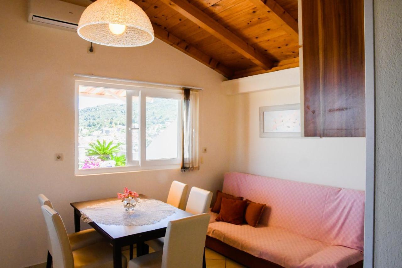 Apartment II Radisic Beautiful View Vis Ngoại thất bức ảnh